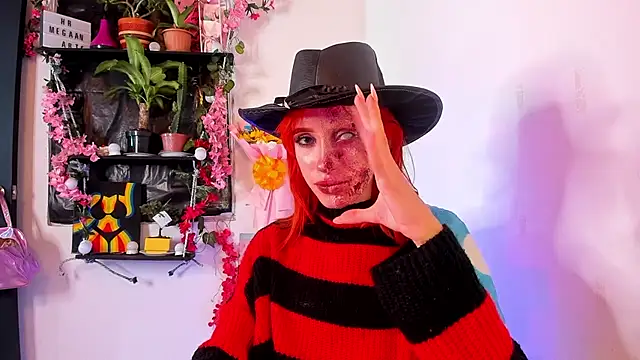 megaanGilr online show from 10.01.25