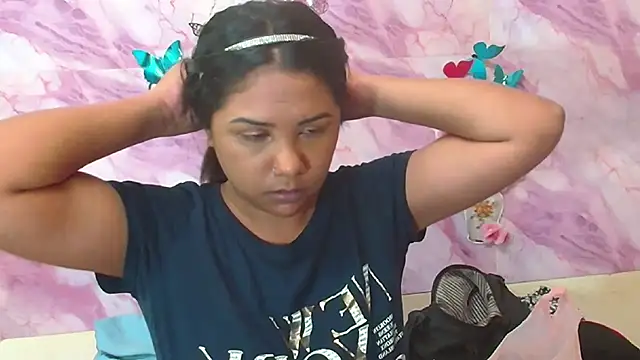 Snapshot of IndiaSexyStripper4u chatting on 11.27.25 IndiaSexyStripper4u online show from 11.27.25