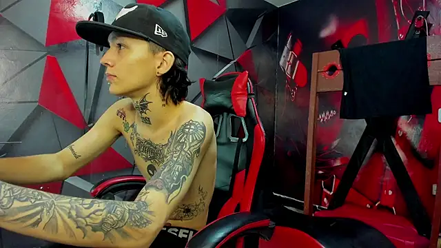 StraightBoy Nick online show from 10.15.25