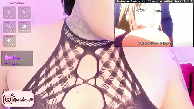 Snapshot of AriaBursett chatting on 10.23.25 AriaBursett online show from 10.23.25