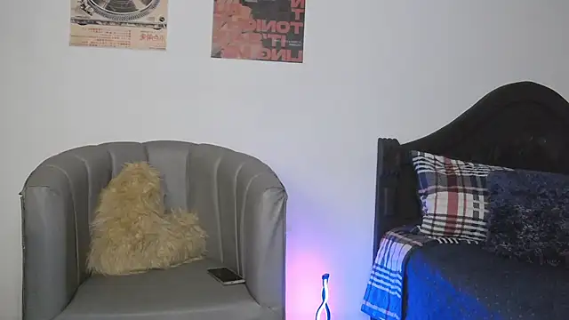 CoralieBronson online show from 02.21.26