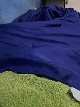 Snapshot of Piter14cm chatting on 10.20.25 Piter14cm online show from 10.20.25