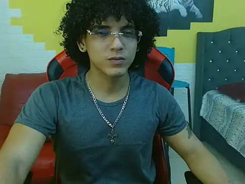 Xfire boy69 online show from 10.16.25