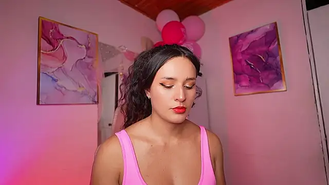 Dannaa Lovs online show from 02.24.26