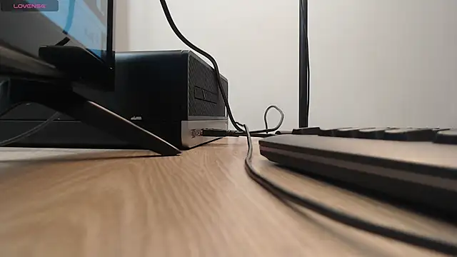 Nina harper  online show from 10.09.25