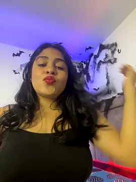 Snapshot of EmilyNoir1 chatting on 10.25.25 EmilyNoir1 online show from 10.25.25