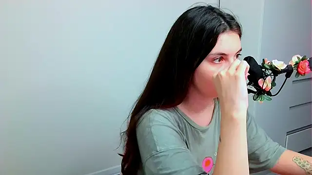 peachyness online show from 12.22.25