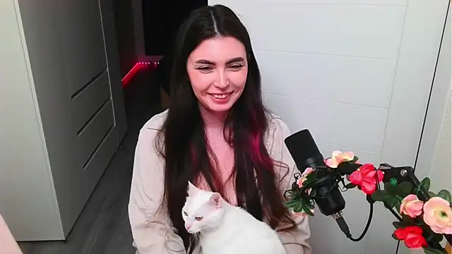 Snapshot of peachyness chatting on 04.30.26 peachyness online show from 04.30.26