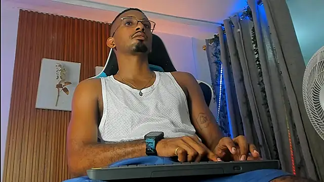 Darwin mayo online show from 01.16.26