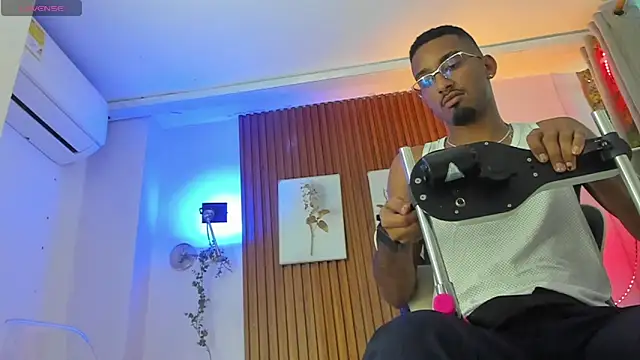 Darwin mayo online show from 02.25.26