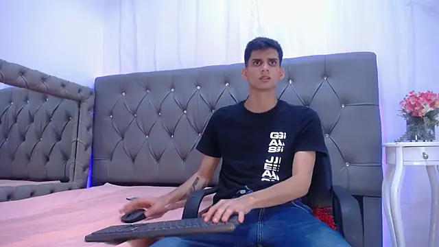 Sebalexis7 online show from 11.05.25