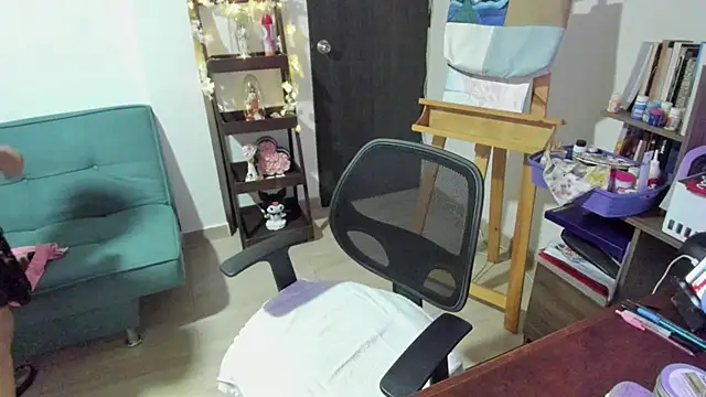 lady sophie online show from 10.31.25