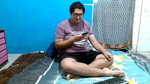 Snapshot of MeisanPaul chatting on 06.21.26 MeisanPaul online show from 06.21.26