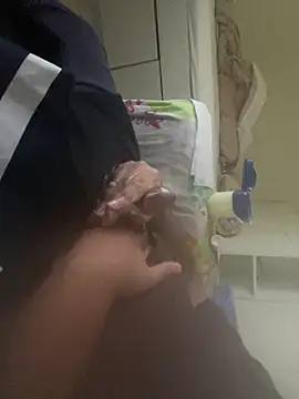 Snapshot of qnawafp chatting on 10.05.25 qnawafp online show from 10.05.25