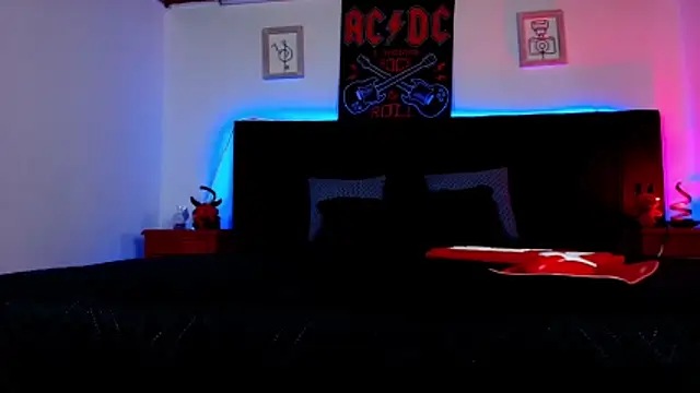 Alisse Moore online show from 03.14.26