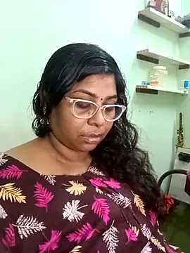 zara-mallus online show from 09.10.25