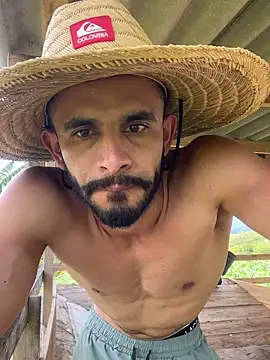 Snapshot of Jacksonfranco chatting on 09.30.25 Jacksonfranco online show from 09.30.25