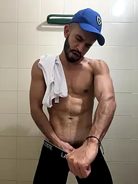 Snapshot of Jacksonfranco chatting on 10.16.25 Jacksonfranco online show from 10.16.25