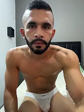 Snapshot of Jacksonfranco chatting on 10.25.25 Jacksonfranco online show from 10.25.25