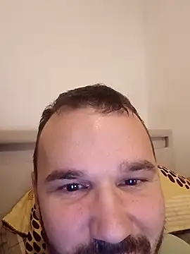 Snapshot of Ionut899@xh chatting on 10.30.25 Ionut899xh online show from 10.30.25