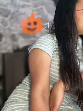 Liulee2 online show from 11.01.25