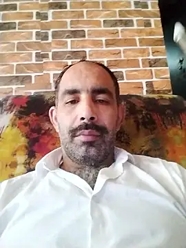 Snapshot of salimbasha chatting on 11.16.25 salimbasha online show from 11.16.25