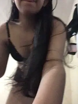 Snapshot of ashleyy20 chatting on 11.01.25 ashleyy20 online show from 11.01.25