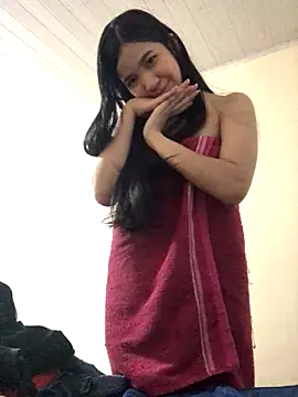 Snapshot of ashleyy20 chatting on 11.05.25 ashleyy20 online show from 11.05.25