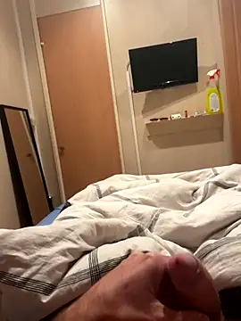 Snapshot of maxime3266 chatting on 10.06.25 maxime3266 online show from 10.06.25