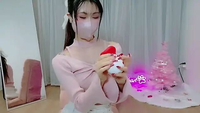 Snapshot of -Nyanko-chan- chatting on 12.20.25 -Nyanko-chan- online show from 12.20.25