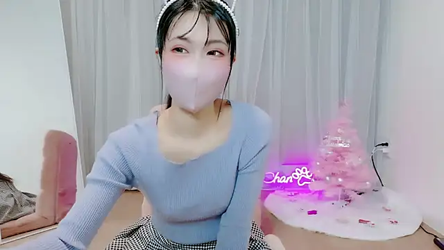 Snapshot of -Nyanko-chan- chatting on 12.21.25 -Nyanko-chan- online show from 12.21.25