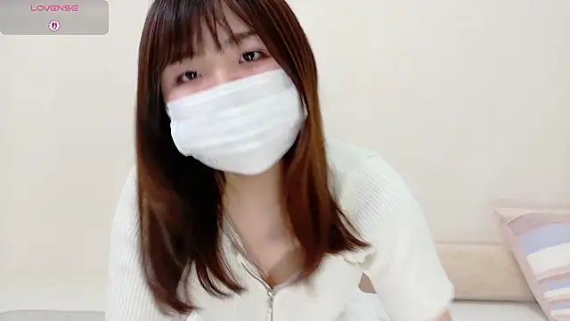 Snapshot of mana-chan chatting on 09.16.25 mana-chan online show from 09.16.25