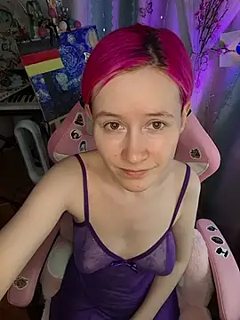Snapshot of Fuzzy_Unicorn chatting on 06.24.26 Fuzzy Unicorn online show from 06.24.26