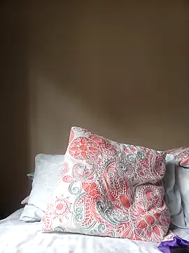 Snapshot of BlamedSimple chatting on 12.15.25 BlamedSimple online show from 12.15.25