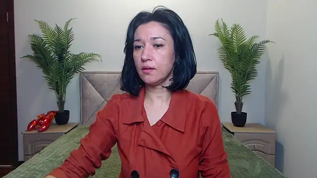 Snapshot of CameronEnns chatting on 10.11.25 CameronEnns online show from 10.11.25