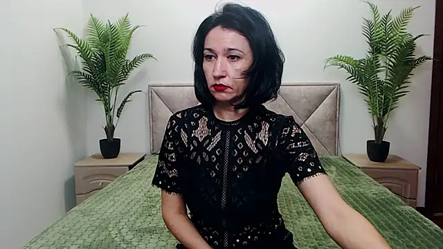 Snapshot of CameronEnns chatting on 11.15.25 CameronEnns online show from 11.15.25