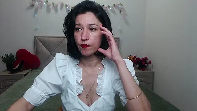 Snapshot of CameronEnns chatting on 04.30.26 CameronEnns online show from 04.30.26
