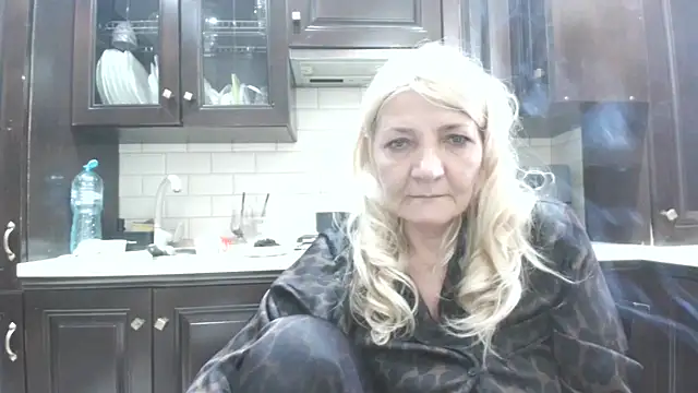 ButterflyBlondie online show from 06.16.26