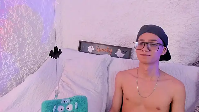 thiago kinghot online show from 10.21.25