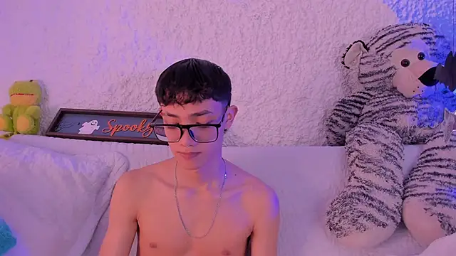 thiago kinghot online show from 11.04.25