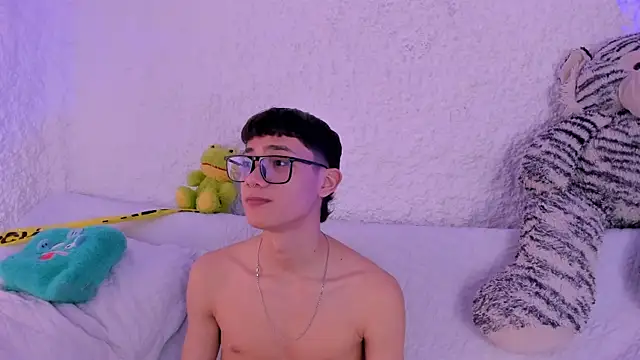 thiago kinghot online show from 11.10.25