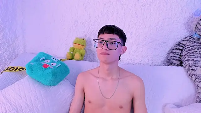 thiago kinghot online show from 11.11.25