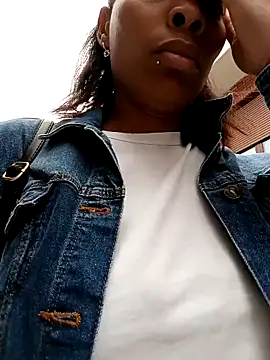 Snapshot of Flacidas chatting on 09.30.25 Flacidas online show from 09.30.25