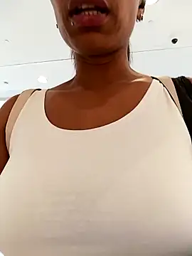 Snapshot of Flacidas chatting on 10.22.25 Flacidas online show from 10.22.25