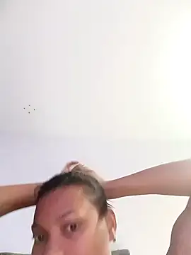 Snapshot of Flacidas chatting on 11.03.25 Flacidas online show from 11.03.25