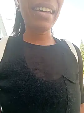 Snapshot of Flacidas chatting on 11.11.25 Flacidas online show from 11.11.25