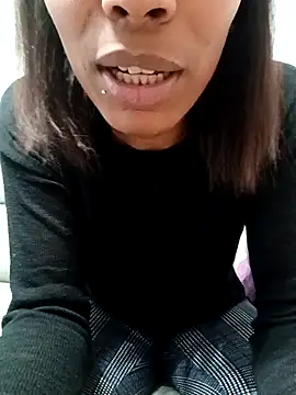 Snapshot of Flacidas chatting on 11.13.25 Flacidas online show from 11.13.25