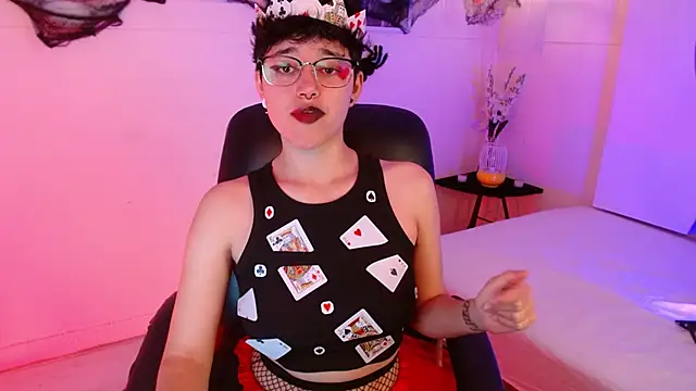 Snapshot of jeroharper chatting on 10.31.25 jeroharper online show from 10.31.25