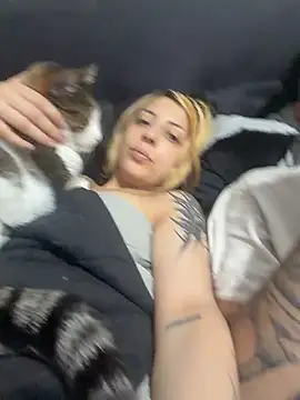 MiaBunnie online show from 01.11.26