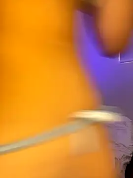 Snapshot of Lia__1 chatting on 09.27.25 Lia 1 online show from 09.27.25